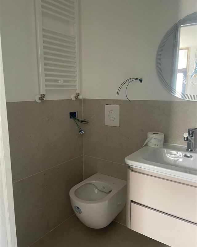 Bagno ristrutturato da NVN Impresa Edile